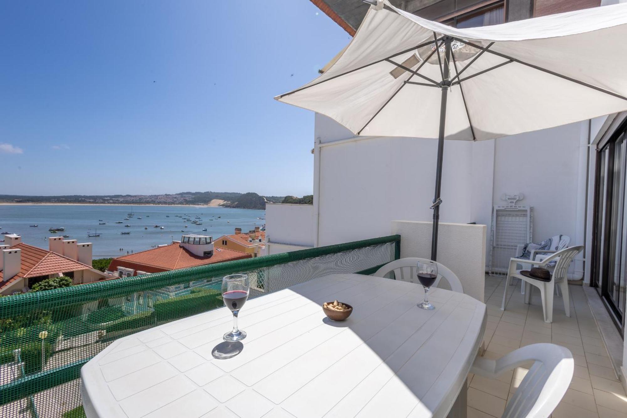 Concha Mar Com Vista Sobre A Baia Apartment Sao Martinho do Porto Exterior photo